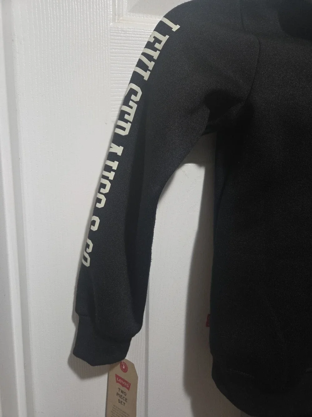Levi's Boys Two Piece Sweatsuit Black Hoodie Pants Size 6 - New